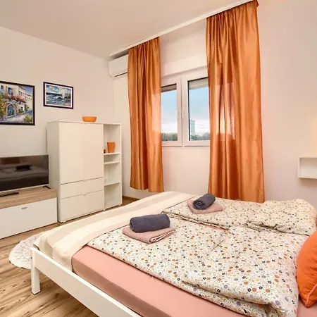 Marina View Apartment Pula Exterior photo